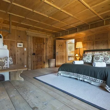 Lovely 5-bed House In Сasa de vacaciones *